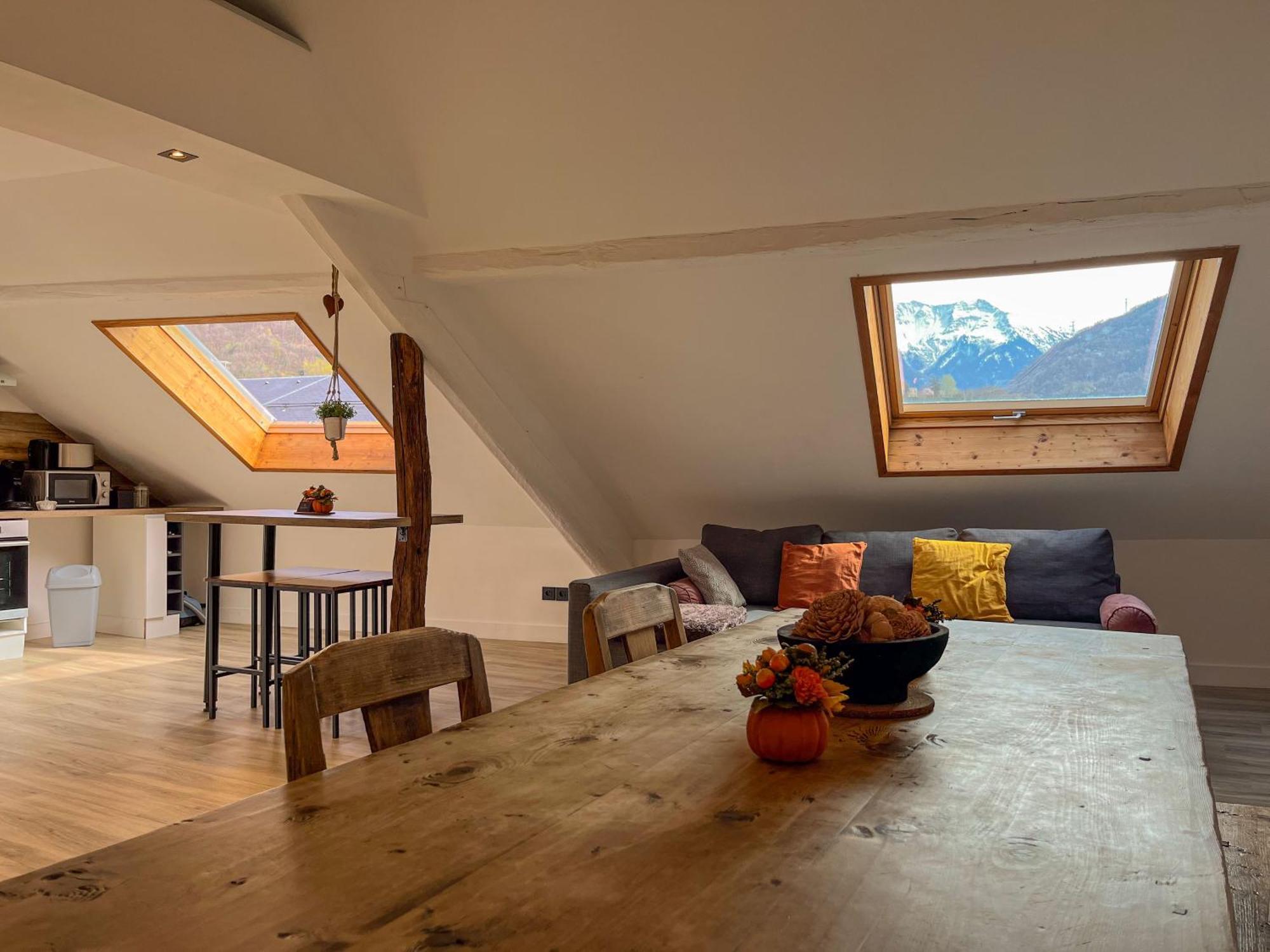 Cocon Sous Les Toits Albertville Exterior foto