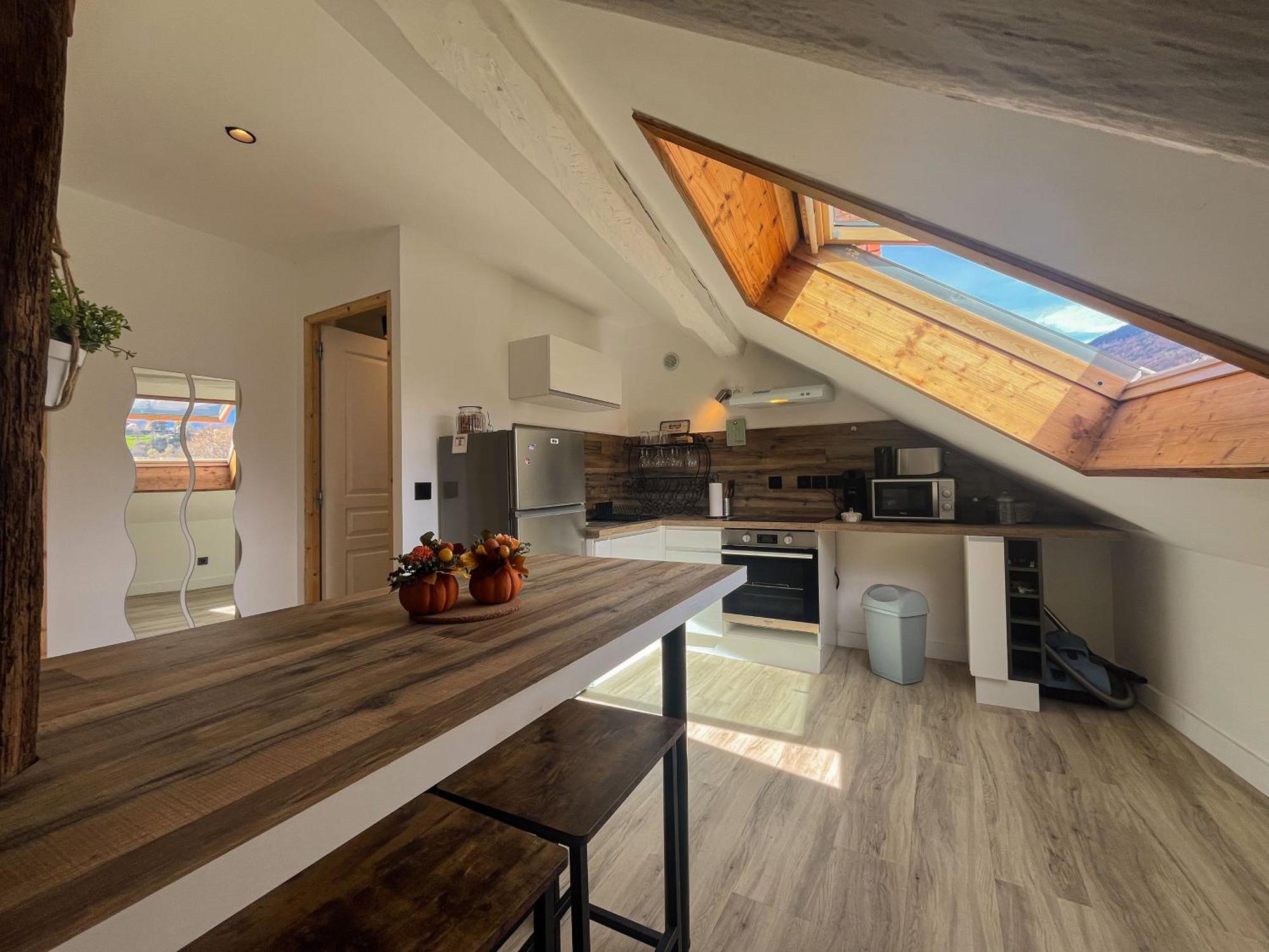 Cocon Sous Les Toits Albertville Exterior foto